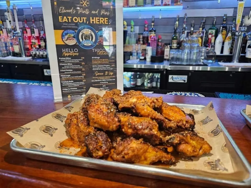 Sunset Lanes wings - Buffalo Wing Coalition Contender Status Tier 3
